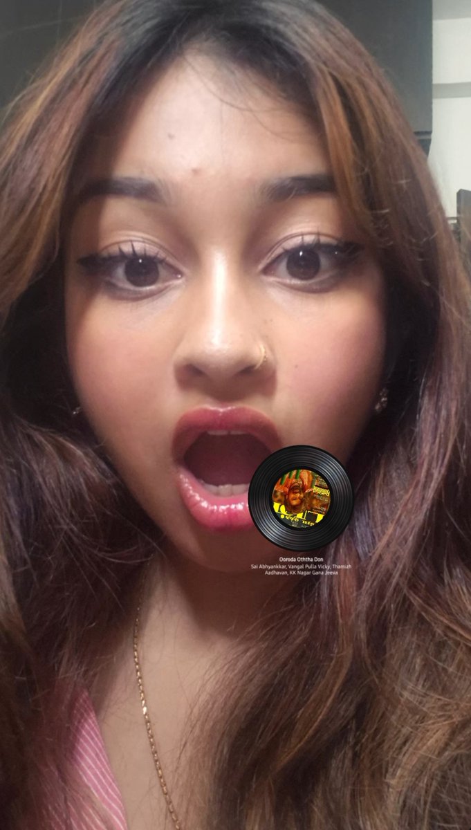 lolasmithnxlt's tweet photo. Cutie vamika https://t.co/hRwJqXr04S