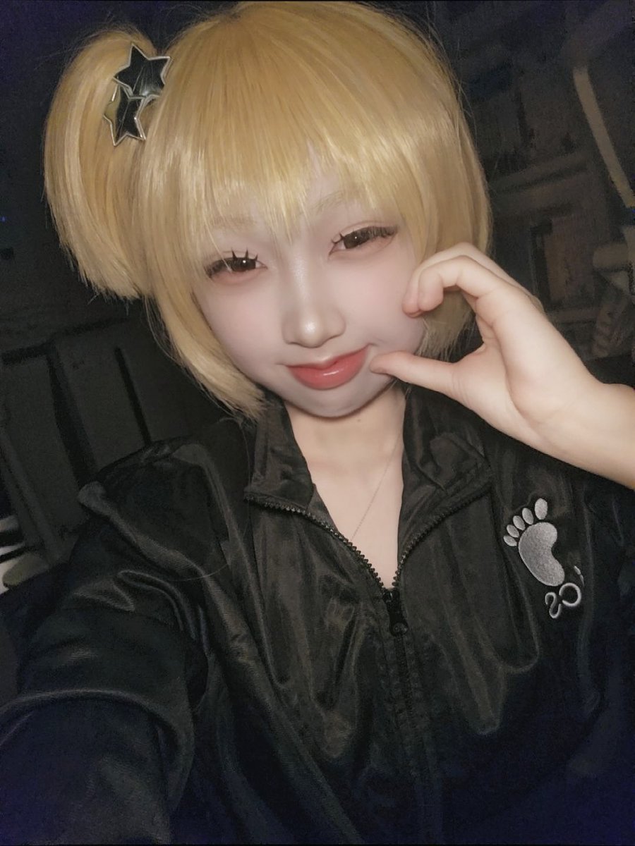sxa8a's tweet photo. 수코 가기전에 트친 만들려구 올려요! 수도권 미자고 장 르는 나히아, 귀칼,하이큐,에이스테,웹툰 등등인데 장르 안가려요! 흔적 남기시면 제가 찾아가겠습니당 ❤️마니해주세영

#트친소_𝕏친소  #코스어_𝕏친소 

(첫코라서 미숙한 점도 많으니 좋게 봐주세요..!) https://t.co/KoQn90DDAT