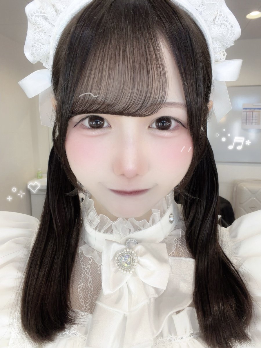 LASTSCENE_amo's tweet photo. ┌───────────────┐
 ┃あも が なかまに なりたそうに        ┃
 ┃こちらをみている！　　　　　　　┃　
 └───────────────┘ https://t.co/u61erYkUlL