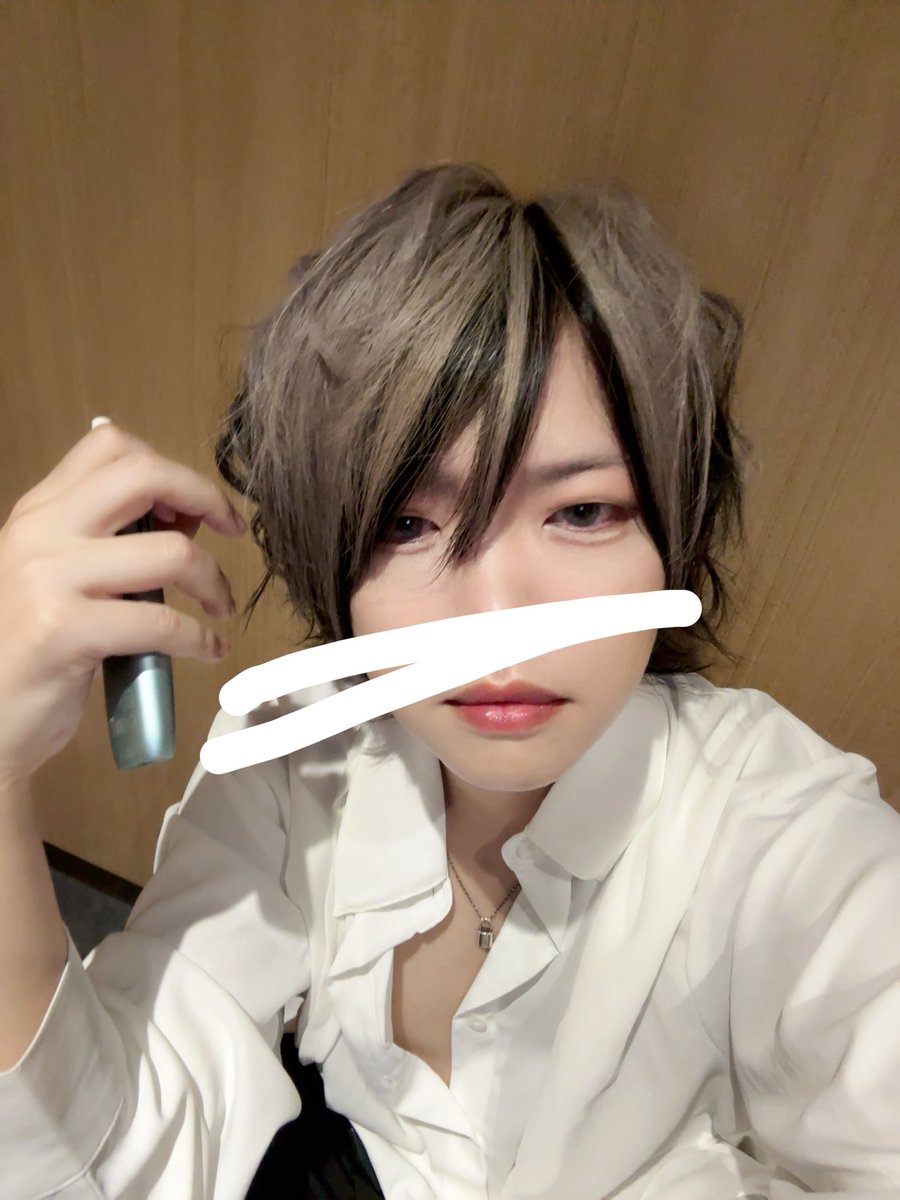 3_bu_2525's tweet photo. つもあつおーぶお疲れ様でした( ˘ω˘ )

自撮りしてなくて急いで撮った喫煙所での一枚です( ˘ω˘ )

今日楽しかったよーって人いいね👍 https://t.co/EyuSxMbthU