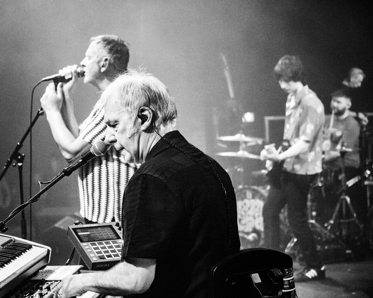 inspiralsband's tweet photo. Thank you Manchester! It was great to be playing back home! Tonight we play Sheffield, we can't wait. On this tour we will be doing a 60 minute set of classic hits &amp; future hits. See you down the front!
Doors 7pm / Inspirals 7:45pm / Wonder Stuff 9:15pm

Photos: Anthony Harrison https://t.co/pCTNCIe4dM