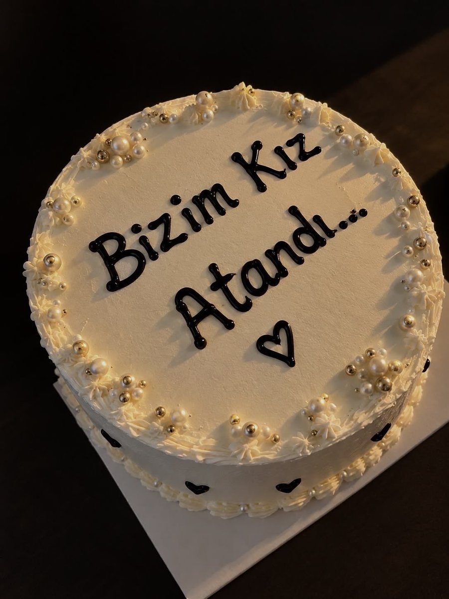 yenicerilleri7's tweet photo. Allah'ım bu pastadan nasip et.🌸 https://t.co/eJLgkWzefD