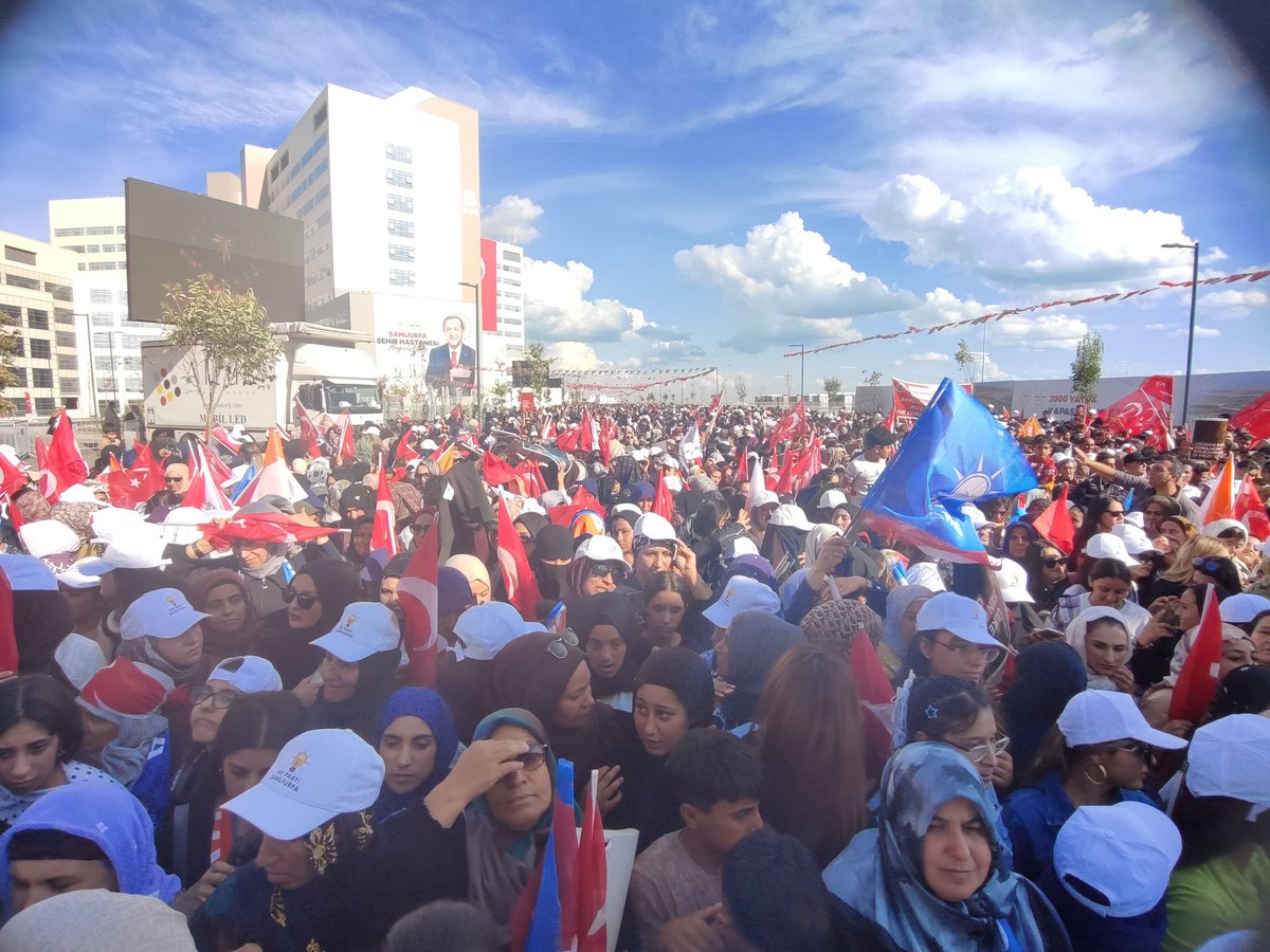 milhamigunbegi's tweet photo. Hemşehrilerimizin yoğun ve coşkulu katılımlarıyla Şehir Hastanemizin açılışı için Sayın Cumhurbaşkanımızı bekliyoruz. https://t.co/LymNDWRvE3