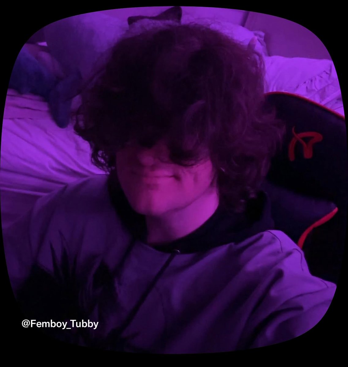 Femboy_Tubby's tweet photo. Face reveal https://t.co/R2Naju4lUc