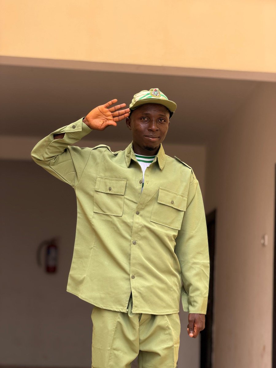 Kehinde_Vict0r's tweet photo. To serve Nigeria 🇳🇬 with all my strength ✊ https://t.co/zl0DnVdOef