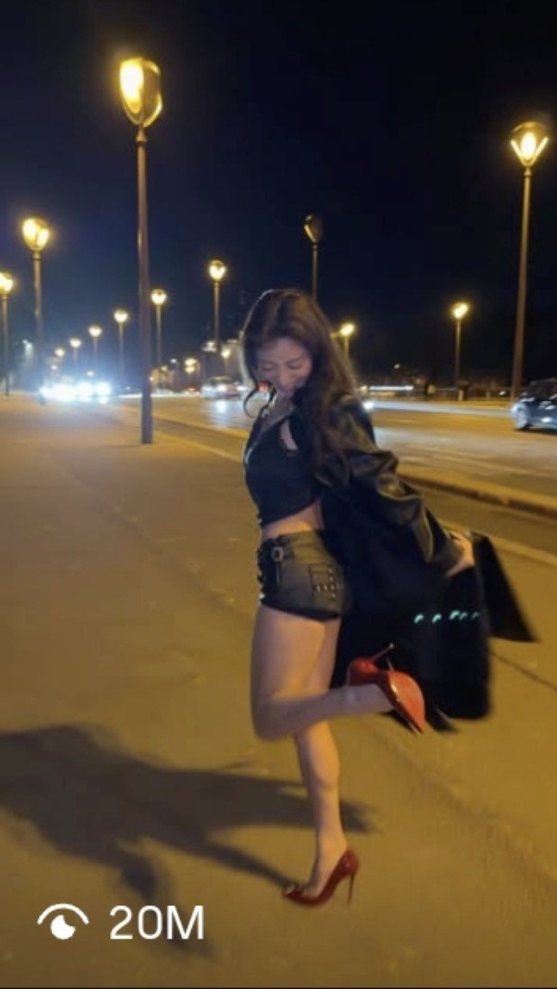 WithPJihyo's tweet photo. the video of Jihyo dancing to Nicole Kidman  just hit 20m views LET'S GOOOO HOT GIRL JIHYO 🔥

#ChristianLouboutinSS27xJIHYO
#JIHYO #지효 #ジヒョ https://t.co/hRNsrWeC9g