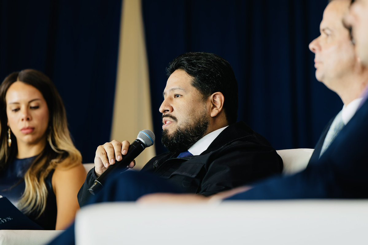 jmhumire's tweet photo. I participated in two events this week celebrating Hispanic Heritage Month. The first hosted by President Trump at the White House and the second at @A1Policy Hispanic Leadership Coalition in Doral, FL.  

From the most secure border in modern American history to fighting narcoterrorists south of our border, U.S. Latinos and Latin Americans both recognize that President Trump’s prioritization of the Western Hemisphere is making our neighborhood safer.