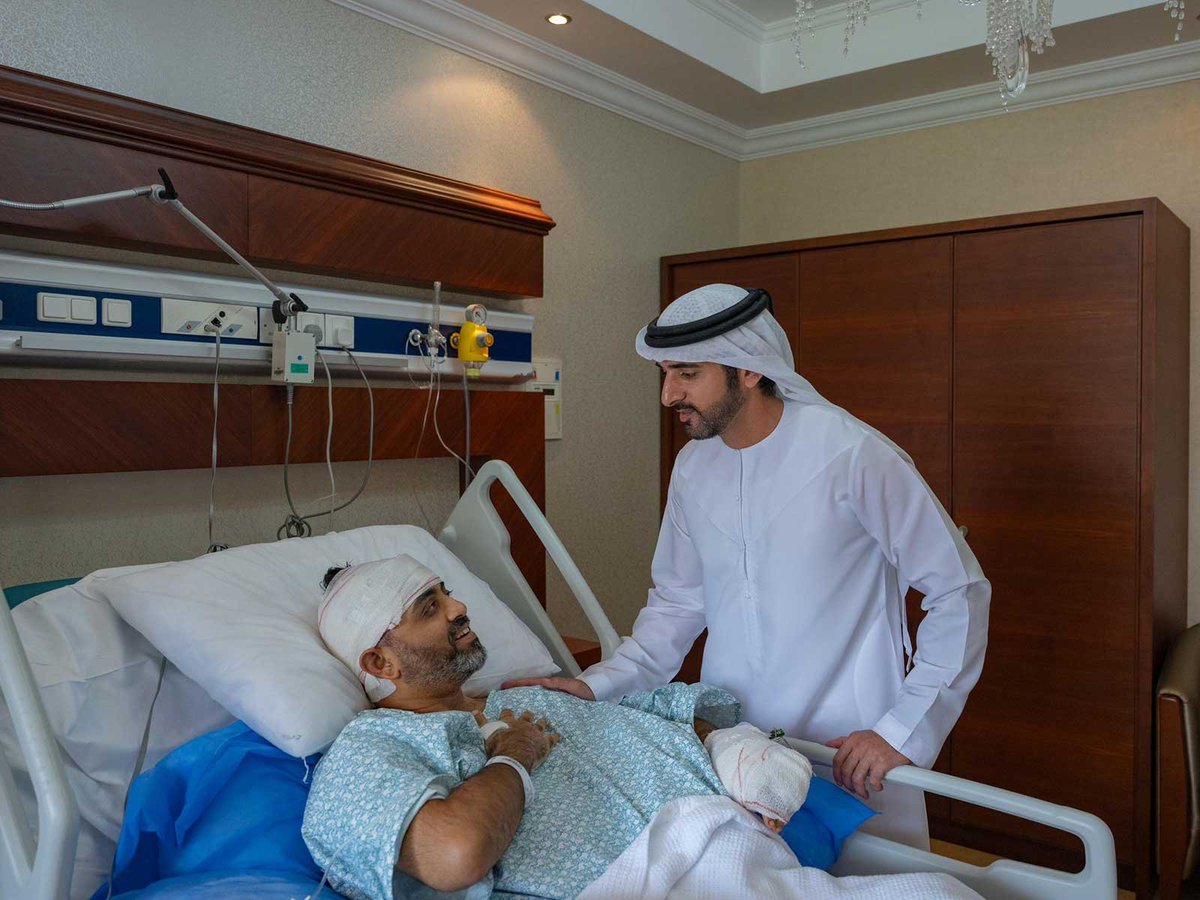ani_digital's tweet photo. Proud he is part of our nation’s story: UAE Deputy PM meets Captain Machchhar in hospital

Read @ANI Story | https://t.co/TMz5TLNOA4 

#UAE #SmitMachchhar #Flydubaiattack #HamdanbinMohammed https://t.co/rF5ReovGGG