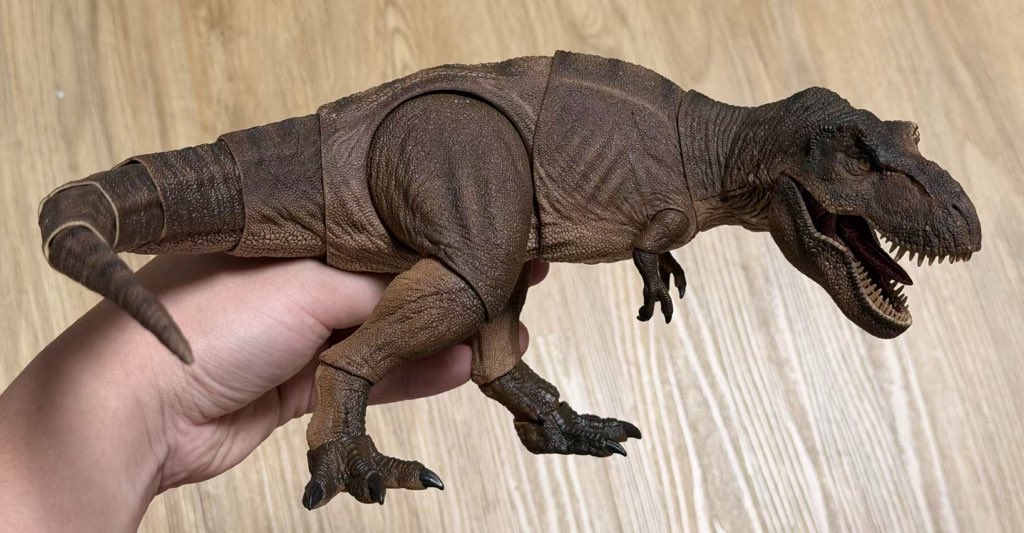 HowmanyWhy36227's tweet photo. Blokees 
Jurassic World / Park
Tyrannosaurus rex
1/35 Model kit action figure

Photos from a Chinese collector

#BLOKEES #ブロッキーズ #JurassicPark #dinosaur #JurassicWorld #Tyrannosaurus #ジュラシック #ティラノサウルス #toy 
#actionfigure #modelkit https://t.co/QcpypU7MN5