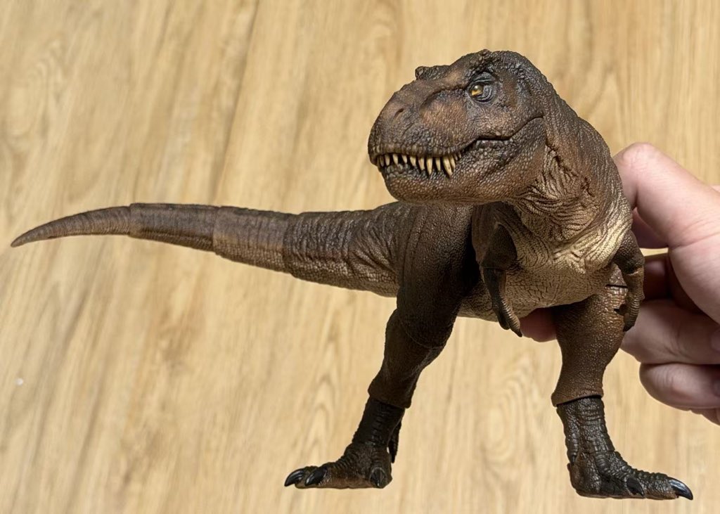 HowmanyWhy36227's tweet photo. Blokees 
Jurassic World / Park
Tyrannosaurus rex
1/35 Model kit action figure

Photos from a Chinese collector

#BLOKEES #ブロッキーズ #JurassicPark #dinosaur #JurassicWorld #Tyrannosaurus #ジュラシック #ティラノサウルス #toy 
#actionfigure #modelkit https://t.co/QcpypU7MN5