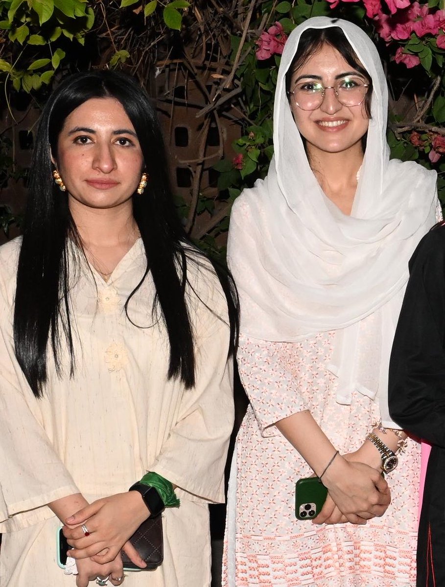 ZainabAliPPP's tweet photo. Happy birthday Saweera 
You are such a progressive and positive vibe from KP https://t.co/XR8oOJm1k6