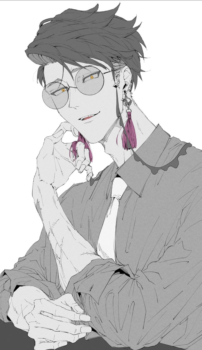 eijin_kagegami's tweet photo. モノクロの方がピアス目立って好みだったな https://t.co/WCYDv1KHhy