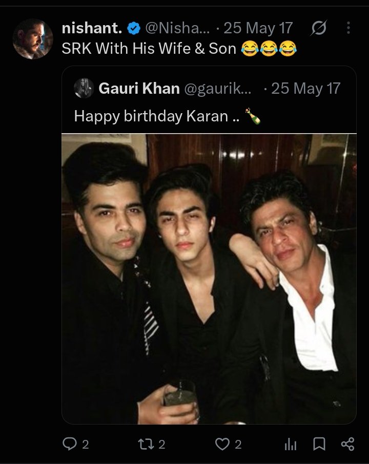 Vinayak_D_Kumar's tweet photo. SRK With His Wife &amp; Son 😂😂😂 https://t.co/vOEpQ5NoxR
