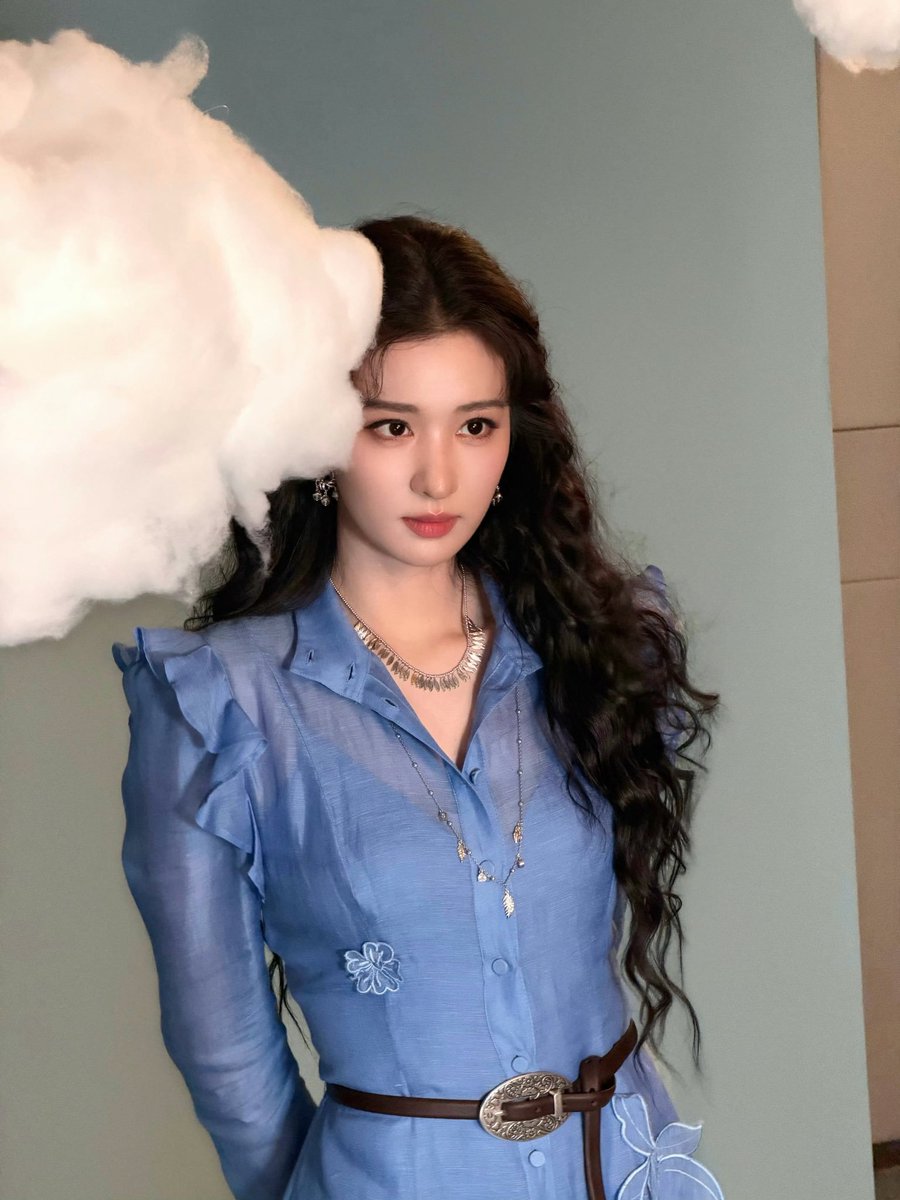 phoenixwm0's tweet photo. I'm badly into her beauty!!!! #WangChuran https://t.co/jBWwAVtRhg