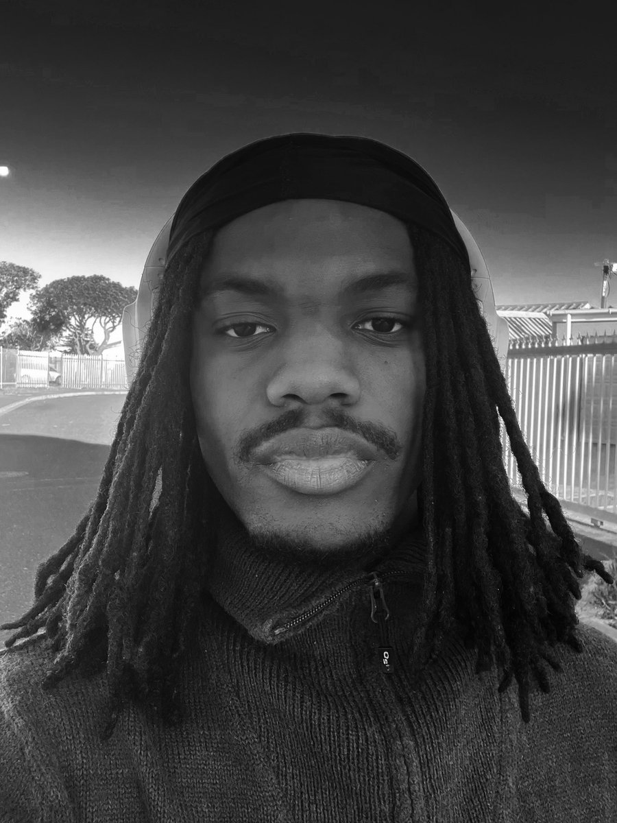 malinborderland's tweet photo. Black and White🖤🤍🩶 https://t.co/o2yns0txsY