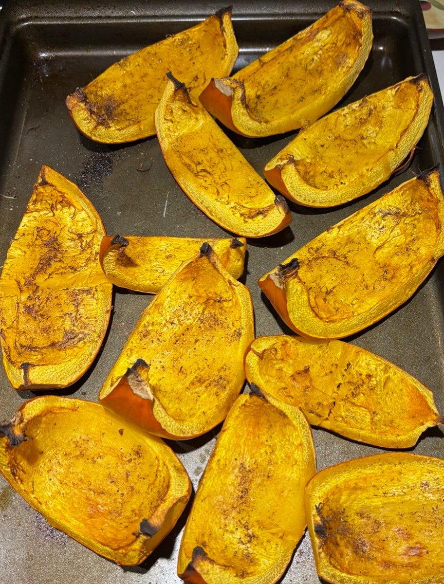 MinorMike's tweet photo. The first cloudy rainy day of fall plus pumpkins in the market has me thinking roasted pumpkin filled ravioli with a brown butter sage sauce. Step one roast the pumpkin. https://t.co/gIvMYviFVO