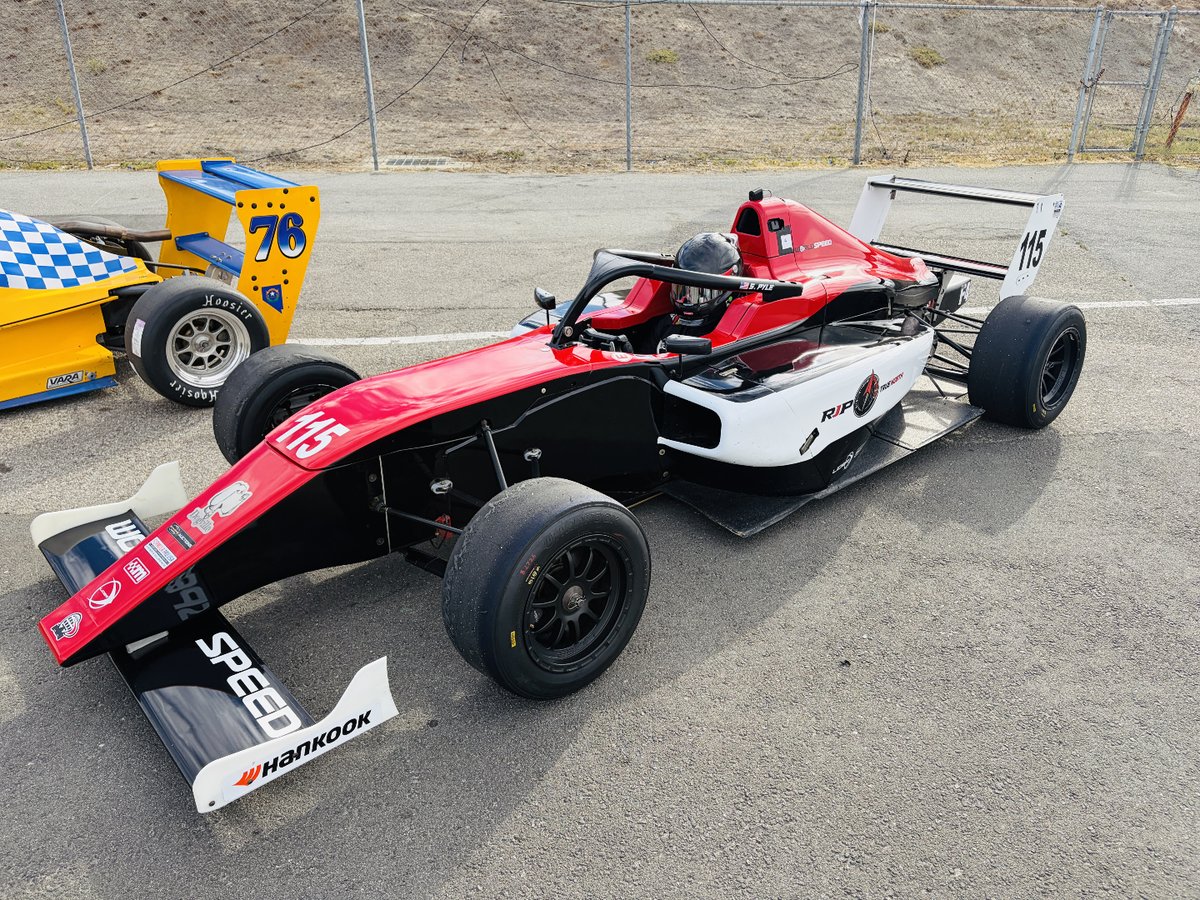 WorldSpeed's tweet photo. RACEDAY!
Let's Go!

#114 Erik Doan
#115 Scott Pyle
#116 Yana Kapoor
#117 Austin Tiller

Formula Pro USA at Laguna Seca with Racing America, follow along at:
https://t.co/pSwmJPH4nj https://t.co/tsCVzO4T04