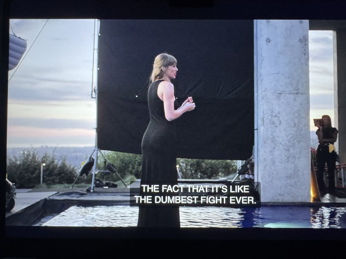 griffinsversion's tweet photo. THE FACT THAT THIS WAS THE FIGHT DURING THIS SCENE 😭😭😭😭 https://t.co/WQCKo0458D