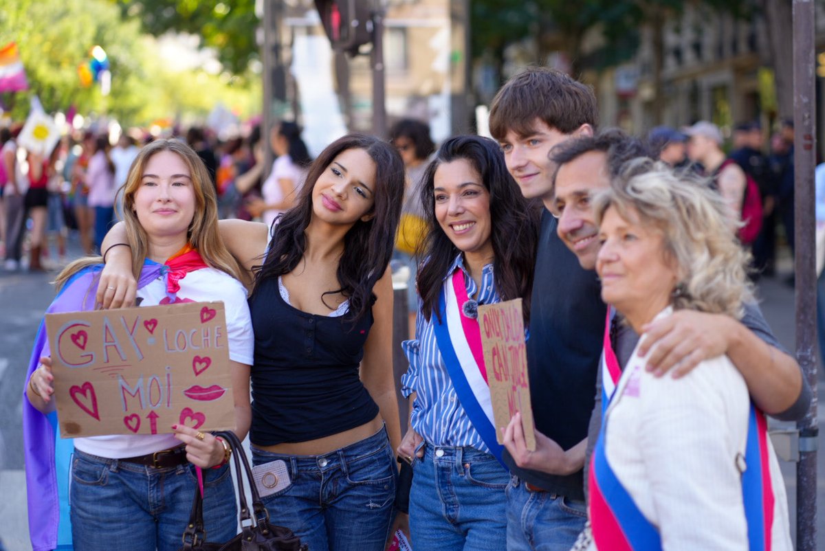 chikirouparis's tweet photo. 🏳️‍🌈 Fière d’avoir marché aujourd’hui aux côtés de toutes celles et ceux qui refusent les discriminations et défendent l’égalité !

Face aux reculs, aux discours de haine et aux attaques contre nos libertés, nous ne laisserons rien passer. Les droits LGBTI sont les droits de toutes et tous.

La Pride, c’est une fête, mais c’est aussi un combat. Et nous continuerons à le mener, ensemble ! ✊