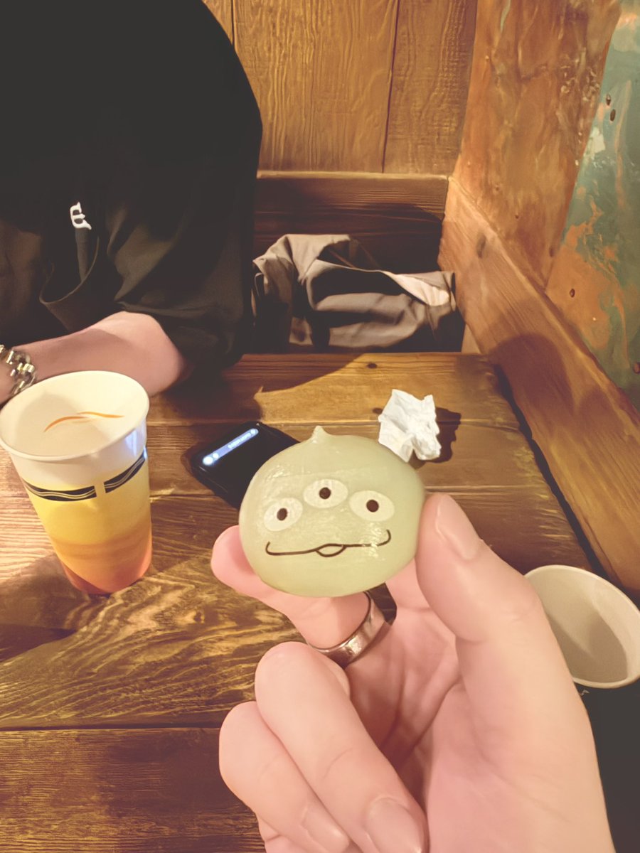 meumeusandayo's tweet photo. 数年ぶりのディズニーシー、超楽しかったな♫ https://t.co/hLU8tVwOr7