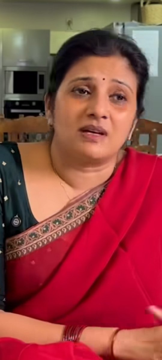 Rockkstar1221's tweet photo. Aba aunty nichubby figemi ksiga untadinadumu medamohamrudtha boddu👅nakutha✊️gelipiskutha barrisallu🍋notlopattukoni cheekthapiski sankalepi👅nakutha kalu🦵chapi🍑pirraluKodatha erragachasi marisavadhengutha oguthasallukorki🍑guddanakutha puku🌸pagaldhengutha🥛palutagi lips💦🔞 https://t.co/Fpz028l0Q0