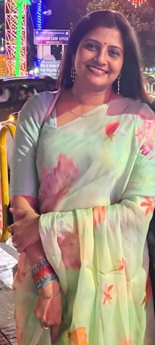 Rockkstar1221's tweet photo. Aba aunty nichubby figemi ksiga untadinadumu medamohamrudtha boddu👅nakutha✊️gelipiskutha barrisallu🍋notlopattukoni cheekthapiski sankalepi👅nakutha kalu🦵chapi🍑pirraluKodatha erragachasi marisavadhengutha oguthasallukorki🍑guddanakutha puku🌸pagaldhengutha🥛palutagi lips💦🔞 https://t.co/Fpz028l0Q0