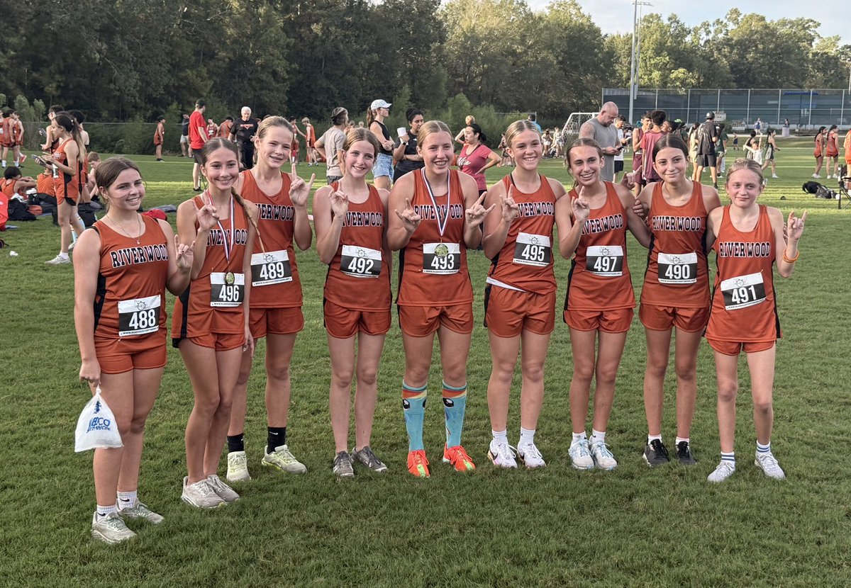 TaylorLee2k13's tweet photo. Last XC meet in the books! 🏃‍♀️💨

Finished 16th out of 91 of the top runners in the HISD District with a 10:10! 🔥

Proud of the work I put in all season and the way I finished. Hard work pays off! 💪

#CrossCountry #XC #DistrictMeet #HardWorkPaysOff #KeepGrinding https://t.co/FzwJKjCmsi