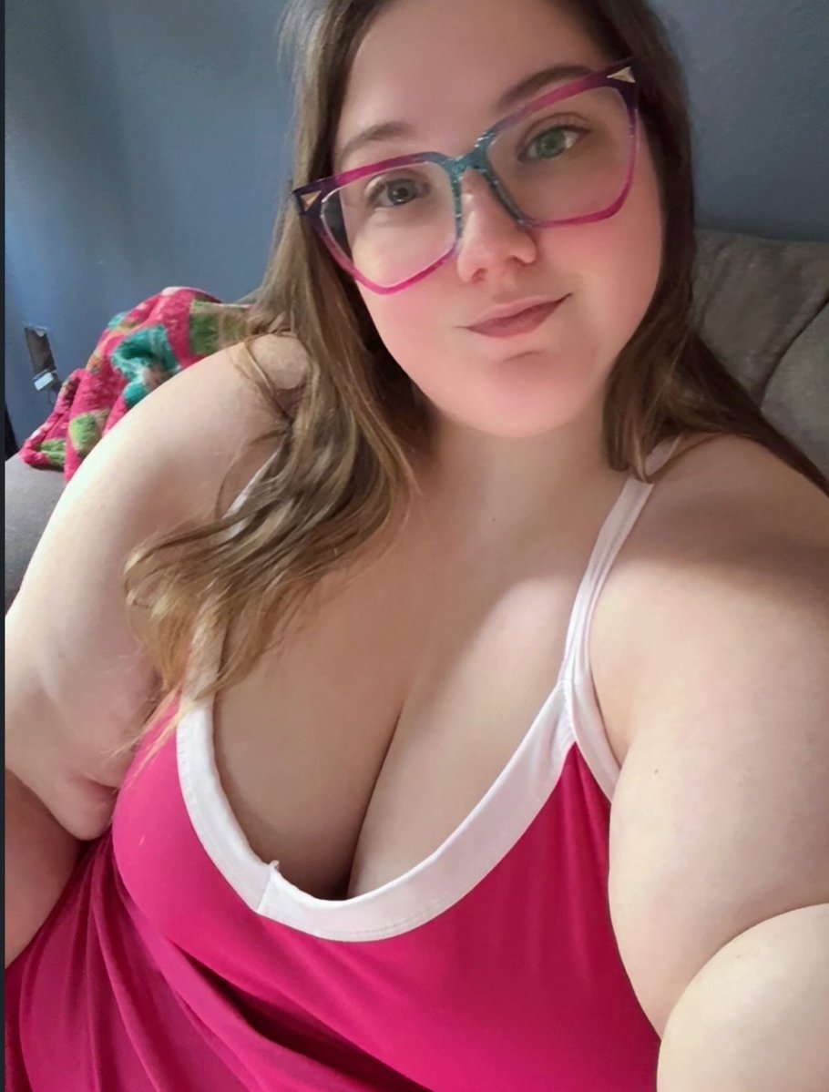 Tiffanydne's tweet photo. Just wanna meet someone serious and have some fun 🤩 

#SSBBW https://t.co/9B3tYGPAJB