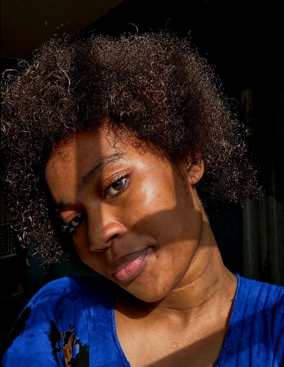 heisdavies94285's tweet photo. Proudly an African. 🌍 
Pictures of me in blue 💙💙 https://t.co/fZaNOGVFON
