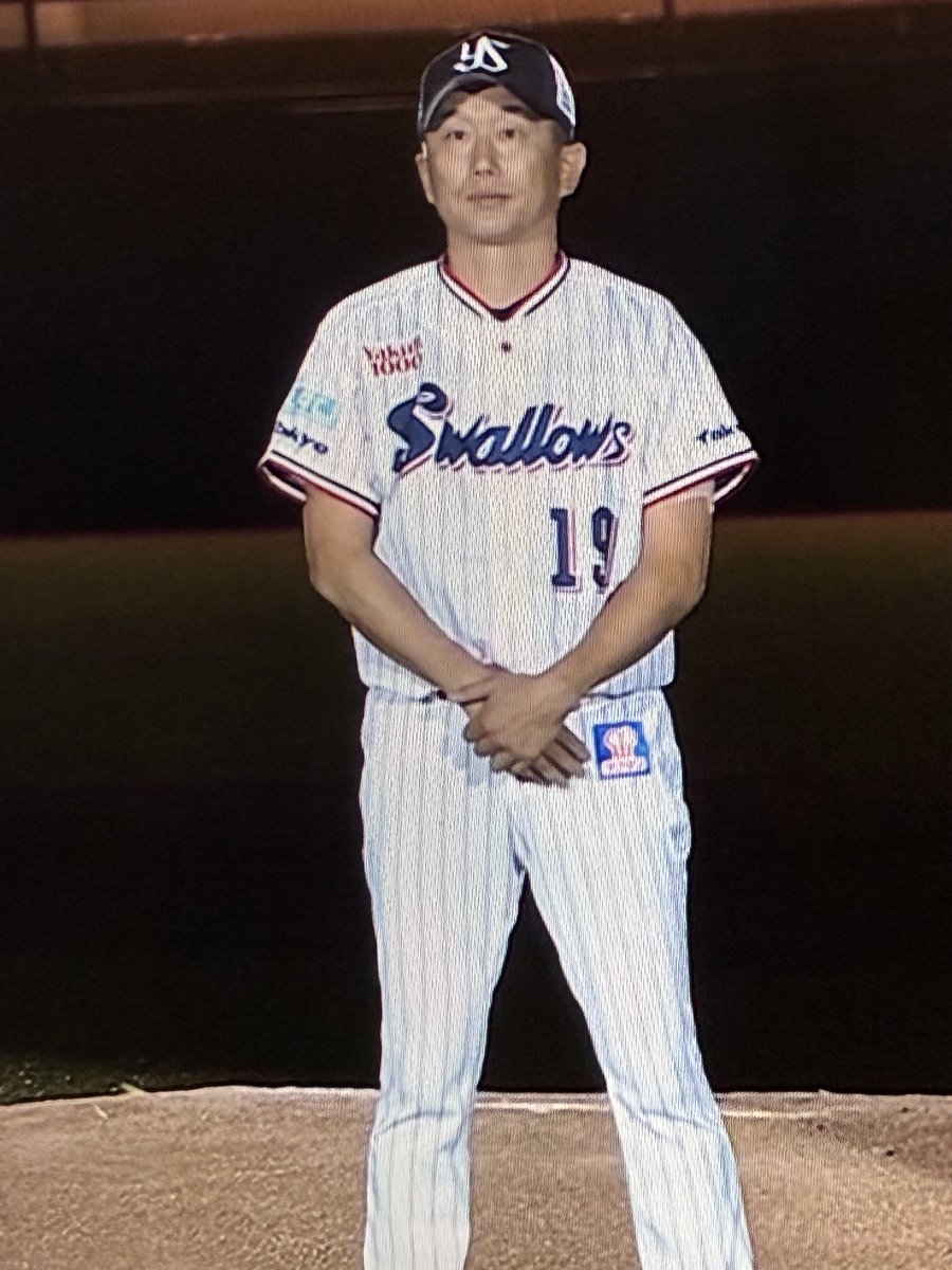 mukoys48's tweet photo. 素敵な引退セレモニーでした☺️石川さんがヤクルトで良かったと言ってましたがヤクルトファンは石川さんがヤクルトの投手で良かったと思っています🥺🐧
25年間本当にありがとうございました👏🏻👏🏻👏🏻🐧
皆さん応燕お疲れ様でした
👏🏻👏🏻👏🏻🐧 https://t.co/Q0e1923ZGD