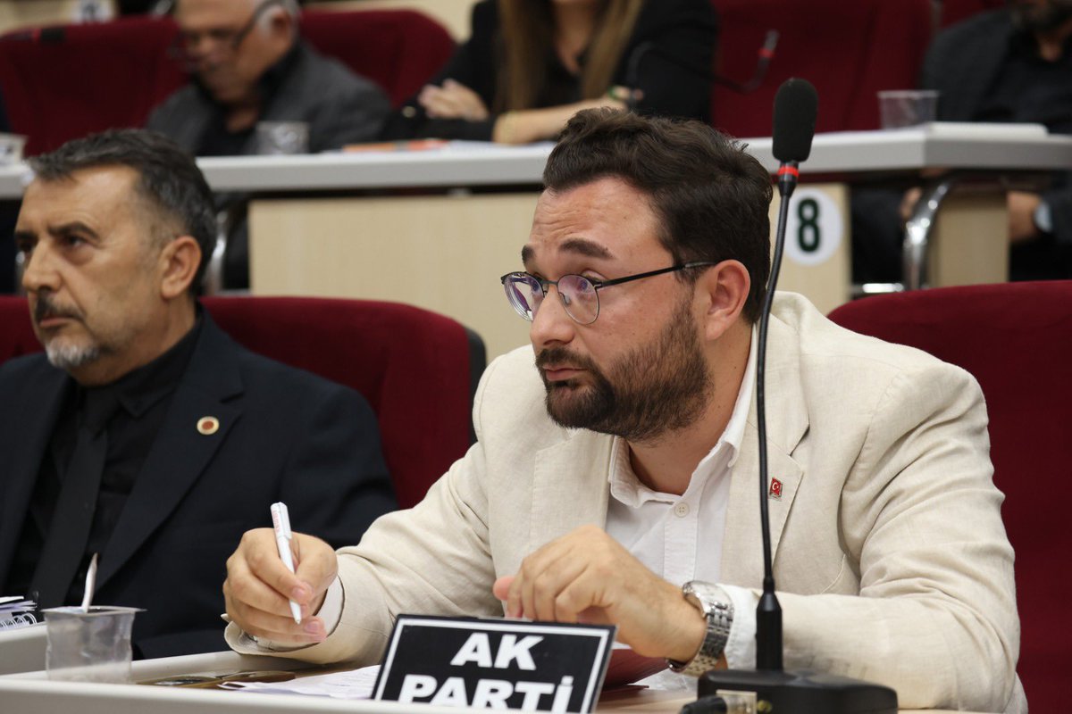 OnurEmrahYILDIZ's tweet photo. Ekim ayı meclis toplantımızın ilk oturumunu ilçemizin kentsel ve sosyal gelişimini hızlandıracak kararlar alarak gerçekleştirdik.

Çiğli'nin geleceğini, ihtiyaçlarımız ve halkımızın beklentileri doğrultusunda  planlamaya kararlılıkla devam edeceğiz. https://t.co/R7rNFzJx3d