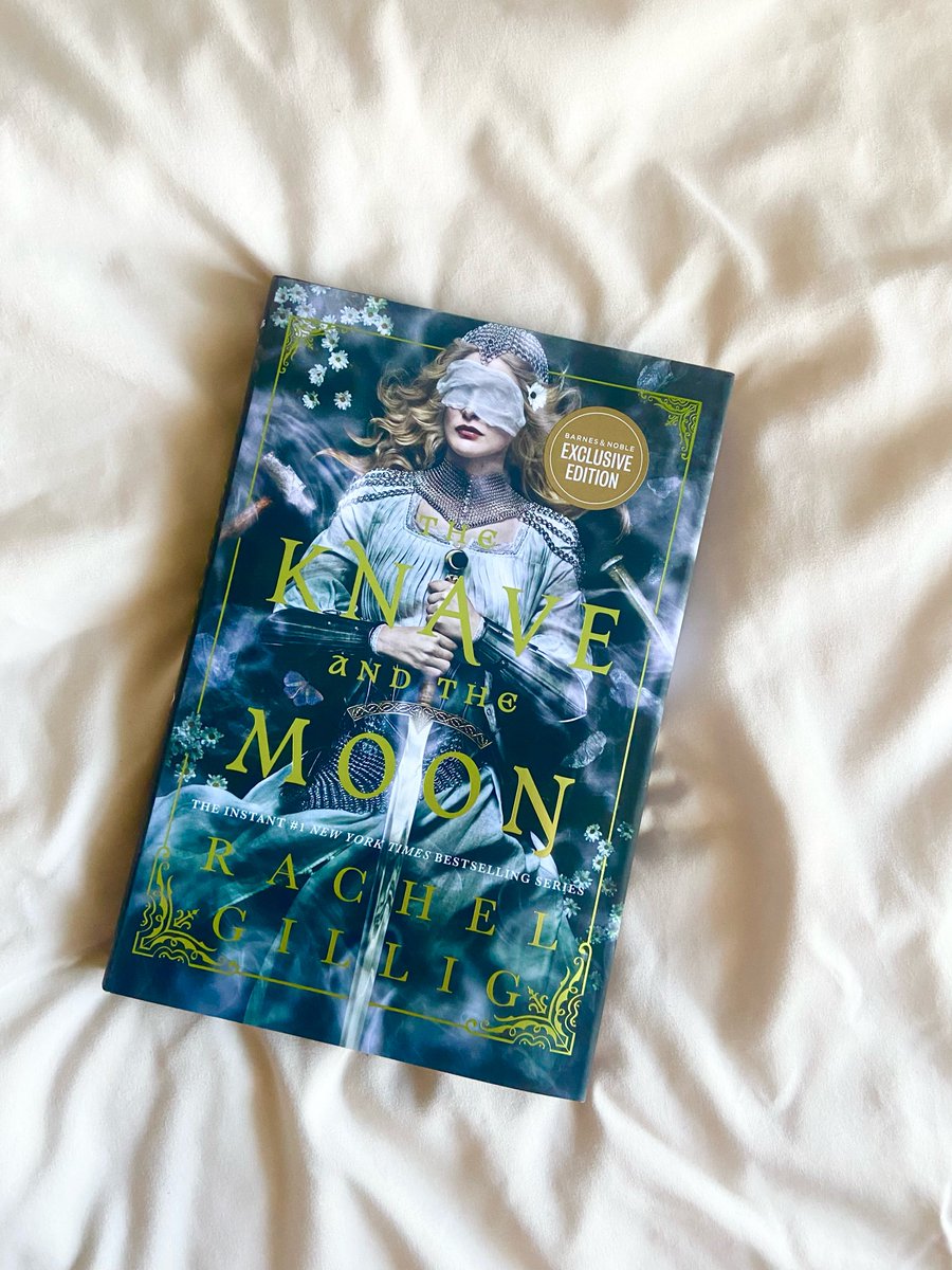 JanisAndreluy9's tweet photo. Guyssss, Freida McFadden’s Brain Damage was so good! I loved the Hoopla audiobook so much that I bought a physical copy. I’m excited to start Cross Check and The Knave &amp; the Moon, and continue Spy x Family—I only have two volumes left! What are you https://t.co/ftg6OZUHFl