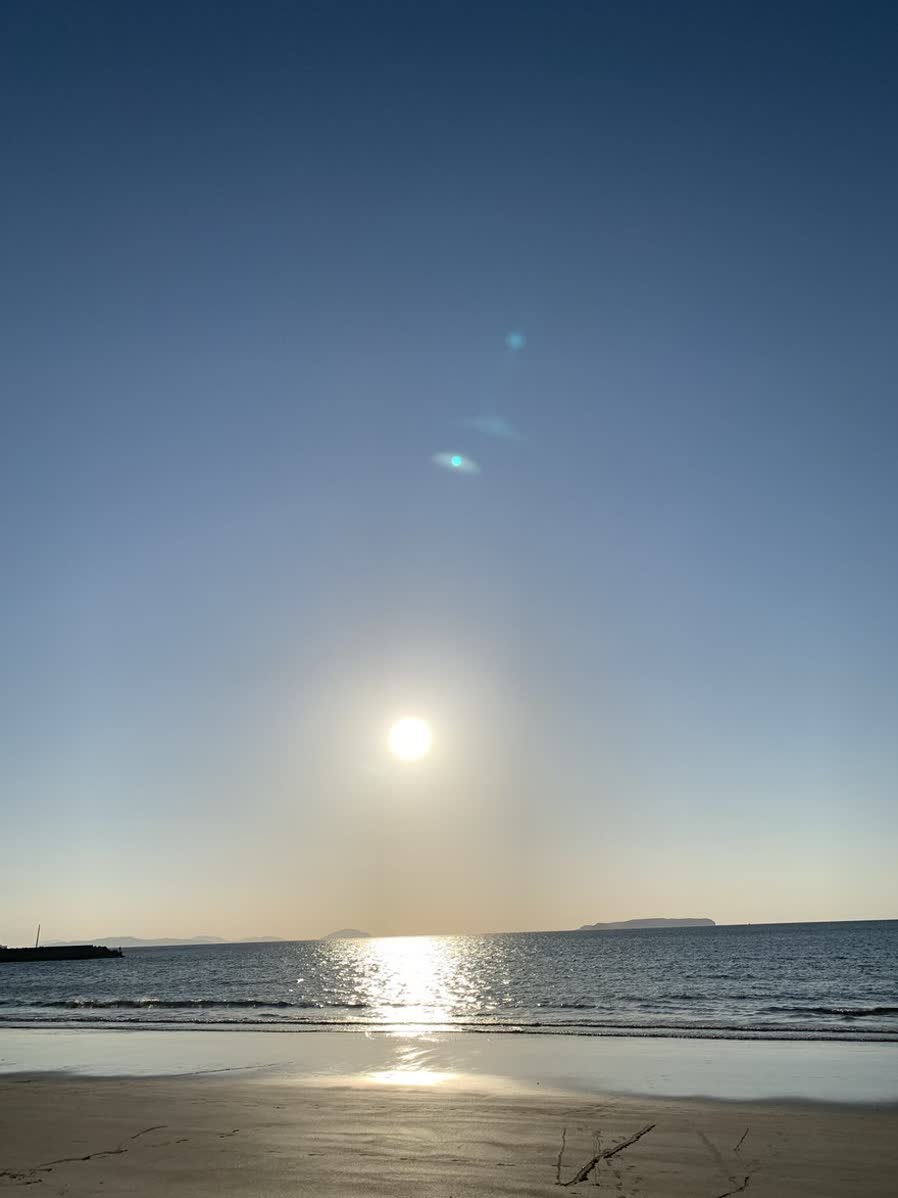punhetilson67's tweet photo. O sol e o mar combinam muito bem, né? Tenho certeza de que todos adoram! https://t.co/CGbo9KBpha