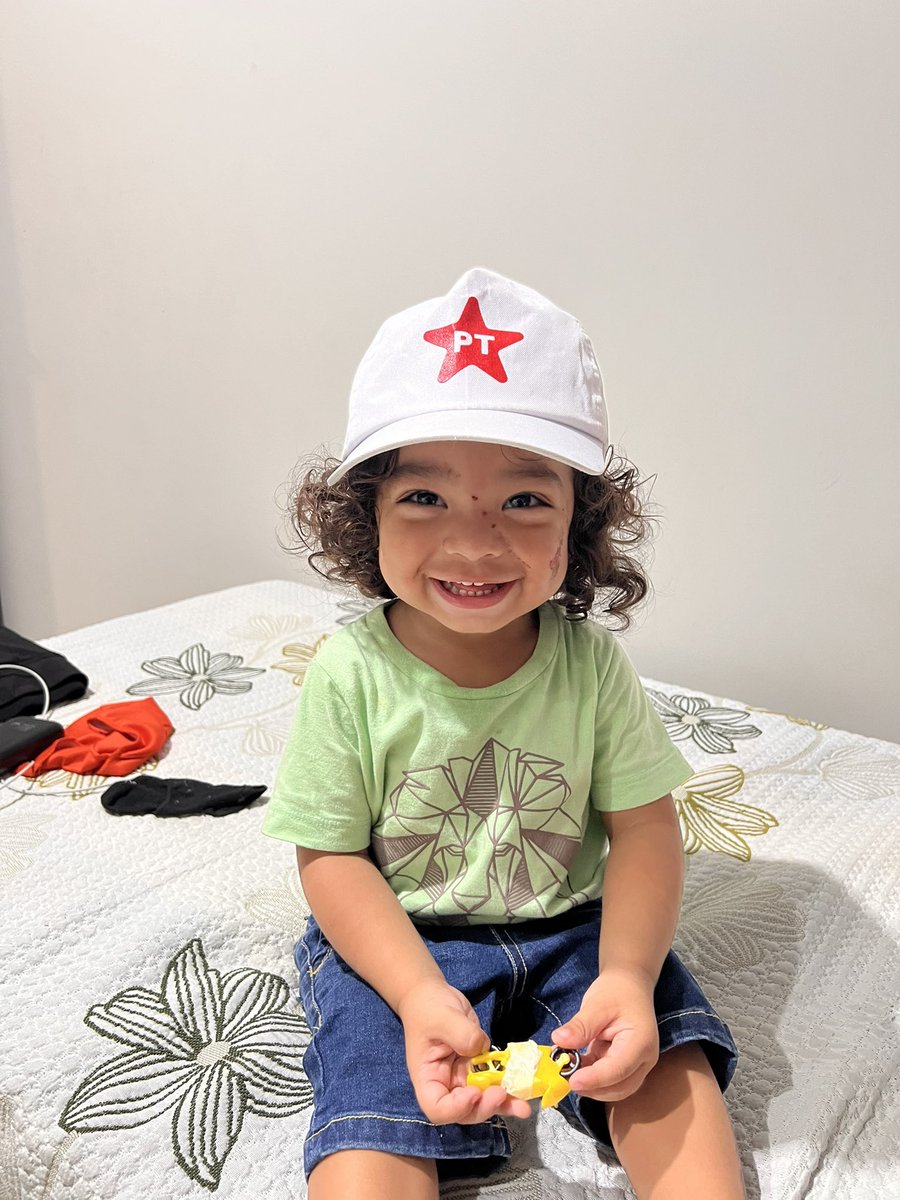 anazvd7's tweet photo. domingo é 1️⃣3️⃣❤️🌟 https://t.co/lwkniCUQfw
