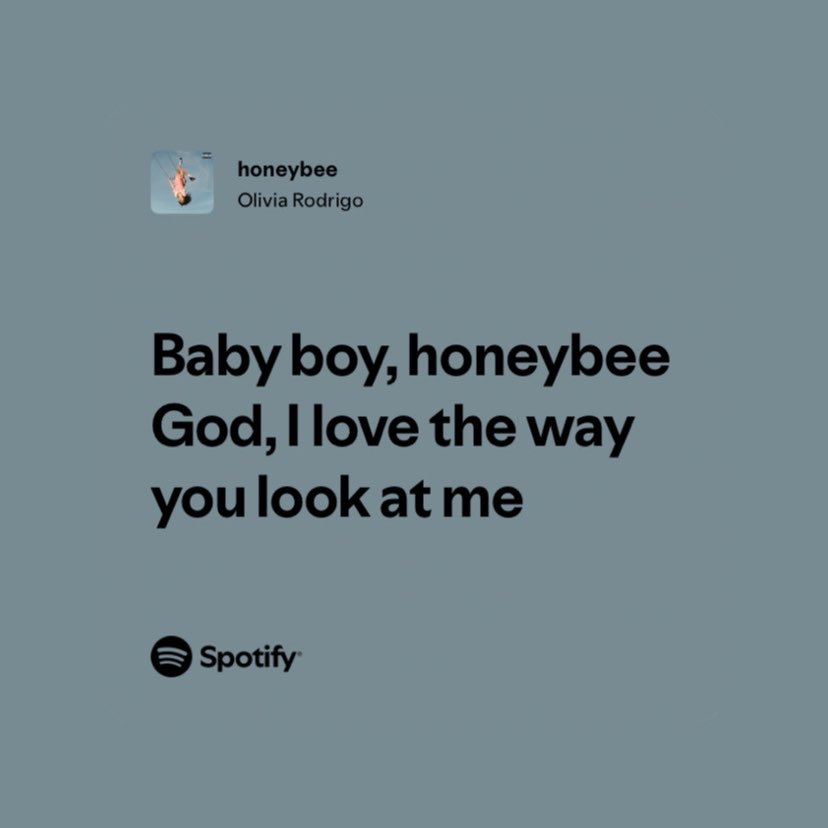 midiastofani's tweet photo. honeybee💘 https://t.co/YUMn9KaeLg