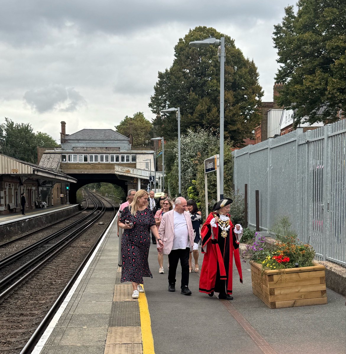 AlexanderEhmann's tweet photo. Wonderful to join in the St Margaret’s Station 150th birthday celebrations!! https://t.co/FI9FZdiidA