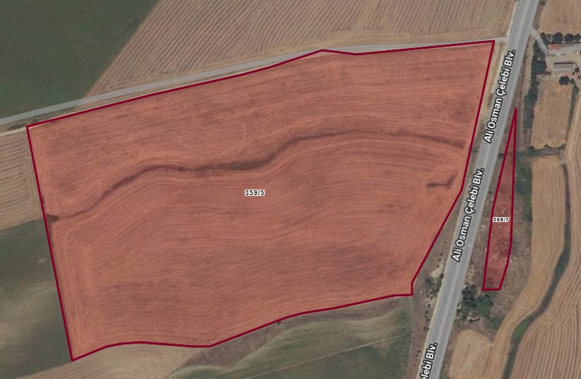 uzunyigit's tweet photo. Fatma Betül Sayan Kaya, Bakan olduktan sonra Tekirdağ Yenice’de anneniz Hatice Sayan’a ait olduğu belirtilen 167.000 m² ve 4.307 m² büyüklüğündeki iki arazi hangi bedellerle, hangi finansman kaynaklarıyla alındı? Bu arazi annenize mi ait?

Toplam 171.307 m² alan için bölgedeki güncel tarla ilanlarının birim fiyatları üzerinden yaklaşık 80–120 milyon TL’lik tutar hesaplanıyor. 

Bu arazilerin güncel imar ve mülkiyet durumları nedir?