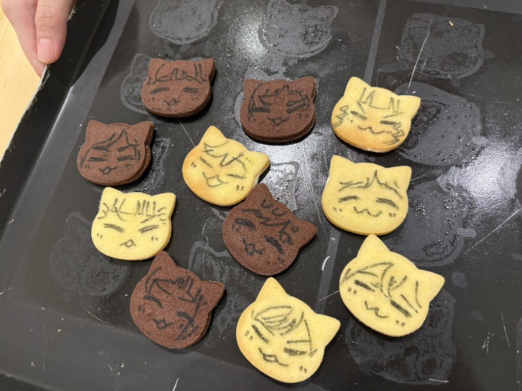 danni99803R's tweet photo. ねこリエラクッキー作りました
#Liella #Liella応援 https://t.co/tat3hV1hF7
