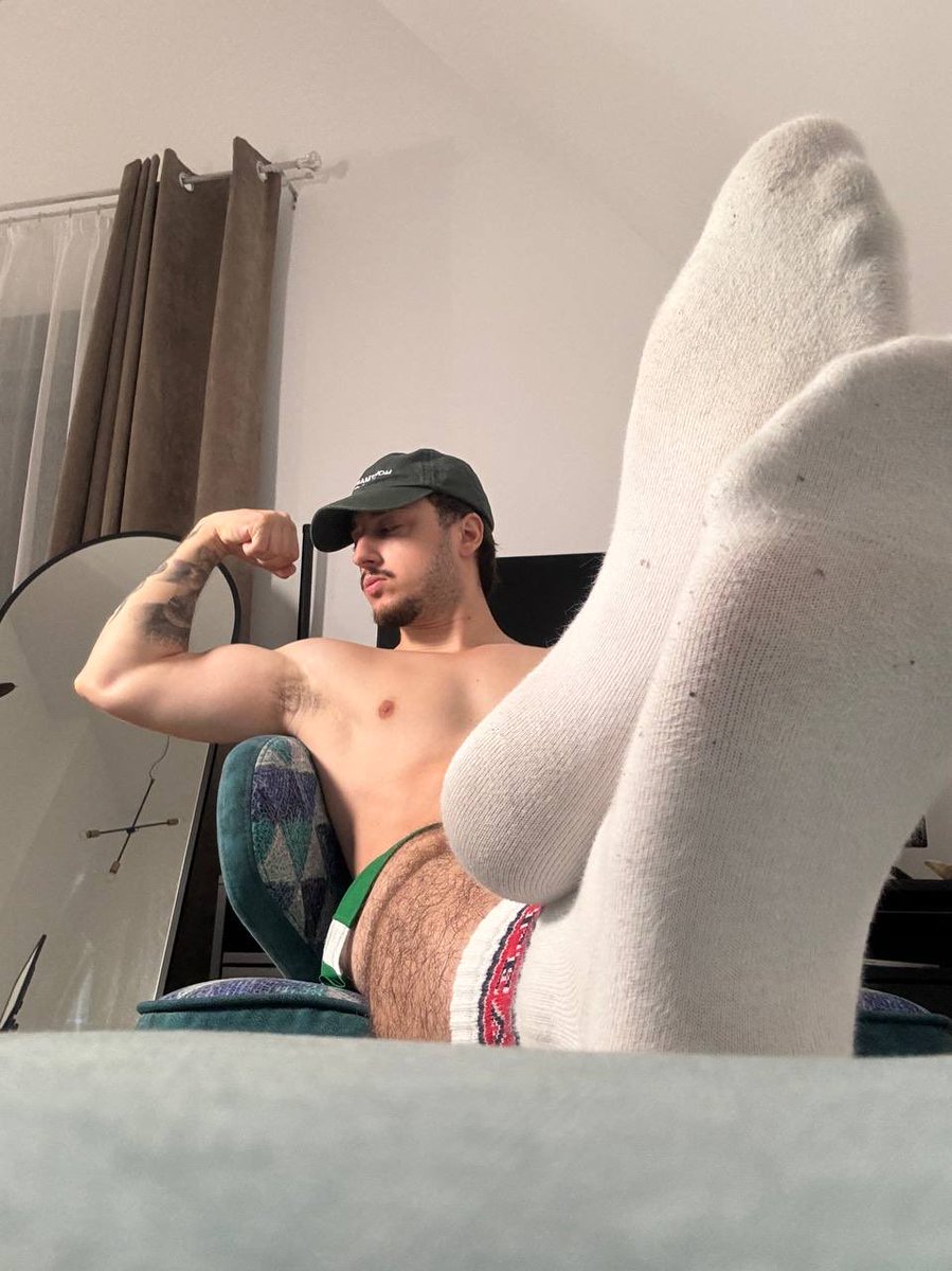 Alphademonsexp's tweet photo. Goon to my power over and over and listen to my voice until you forget your name but not mine #findom https://t.co/WxTRa2cbdC