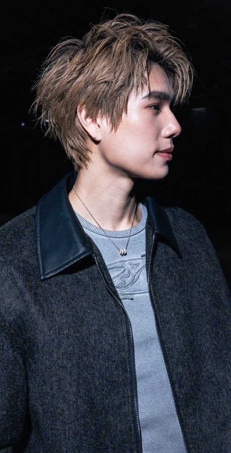 phuwinful's tweet photo. 🖤🖤🖤 https://t.co/lQooUNsKGC