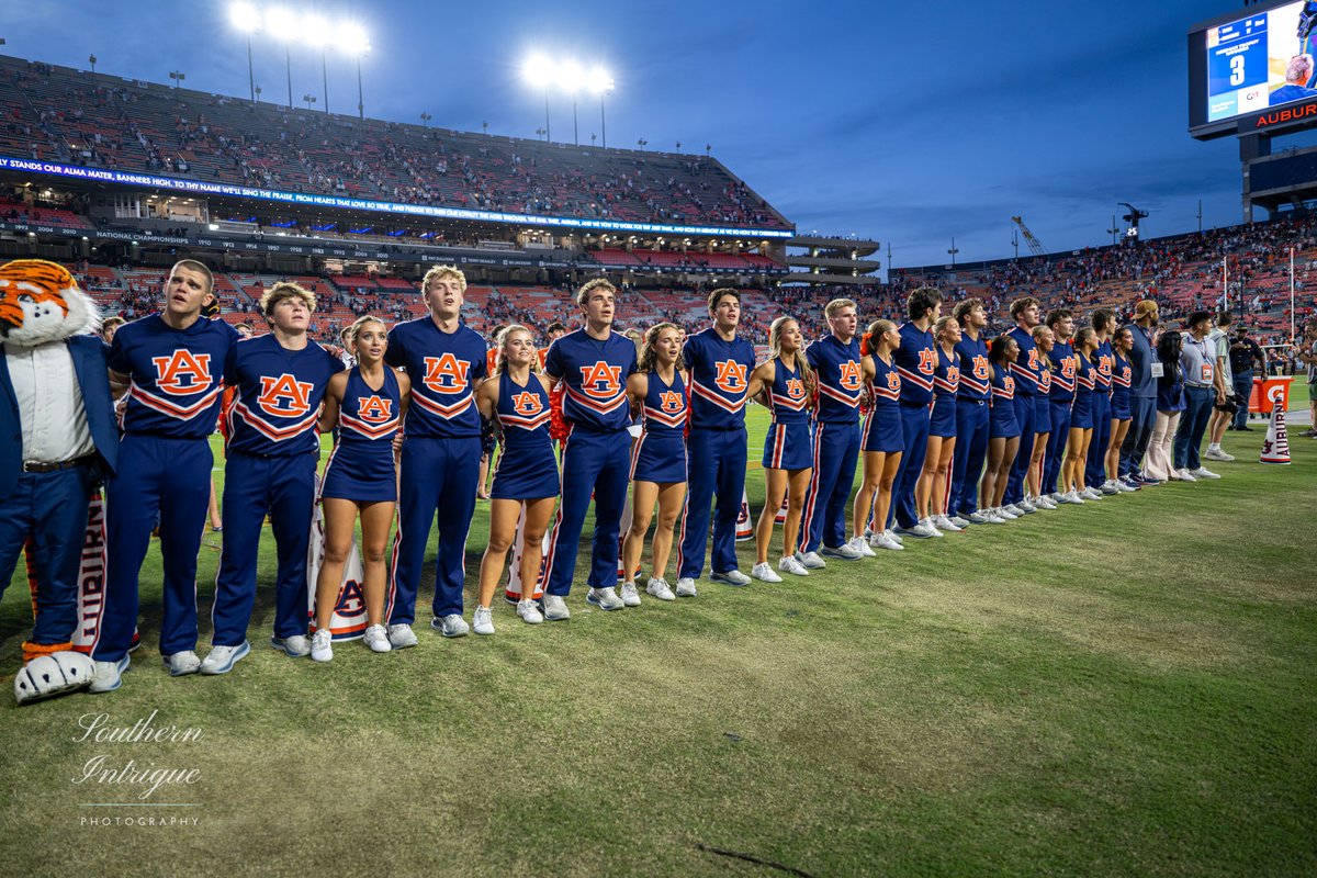 TishAU's tweet photo. The best days are game days!! #happygameday #workhardwork #WarEagle https://t.co/j8WM3Mhse5