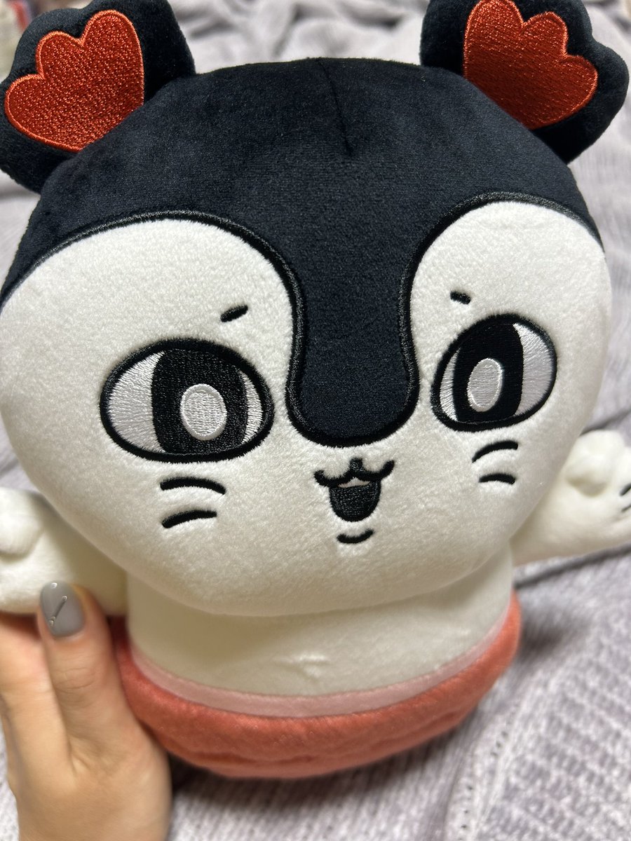yukororosuke's tweet photo. 受注生産迷って見送った後、注文しとけばよかった…て思ってたセイレーンちゃんが東京駅のフジテレビショップにいた…🥹💕 https://t.co/ydZ25hCCyP