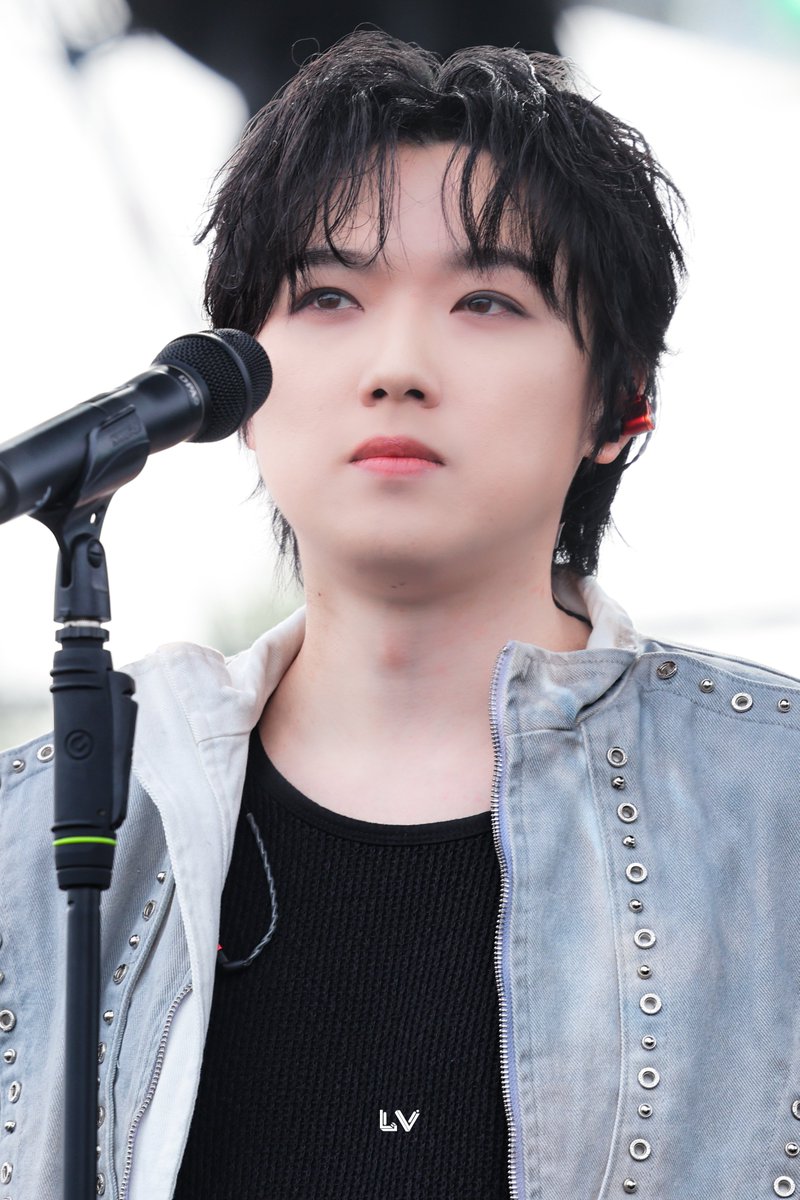 Ra1nyf0rest's tweet photo. 삐...삐ㅇ...ㅛ........🐣
삐세상이 무너졌어

#강형호 #kanghyungho #PITTA #피타 https://t.co/WDdxtC4OtV