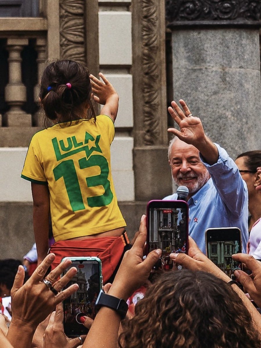 PedroRonchi2's tweet photo. Que imagem. https://t.co/qrvnIvEaje