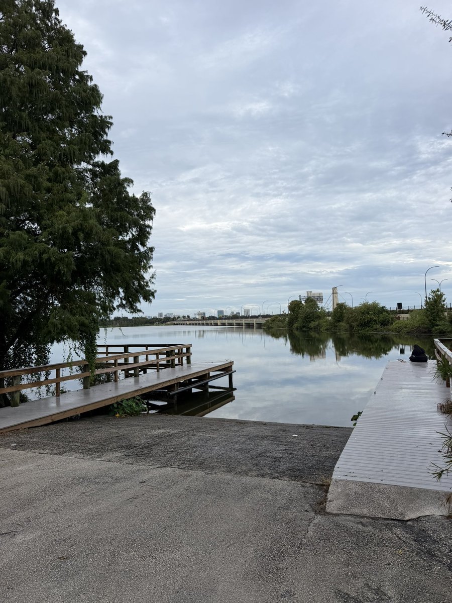 JohnBostonRowe's tweet photo. A late start but a good morning to get some miles in… 

#FloridaRunning #UrbanRunning #KeepMoving #OneMoreMile #FitAt48

Run streak day: 62 https://t.co/ueYm3uYzQo