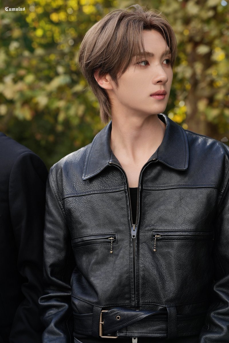 CUmulus_0531's tweet photo. 261003 PARIS
🍂🍂
#TWSXCELINE #CelineEte2027 

#TWS 
#YOUNGJAE  #영재 https://t.co/mVkHZpfo67