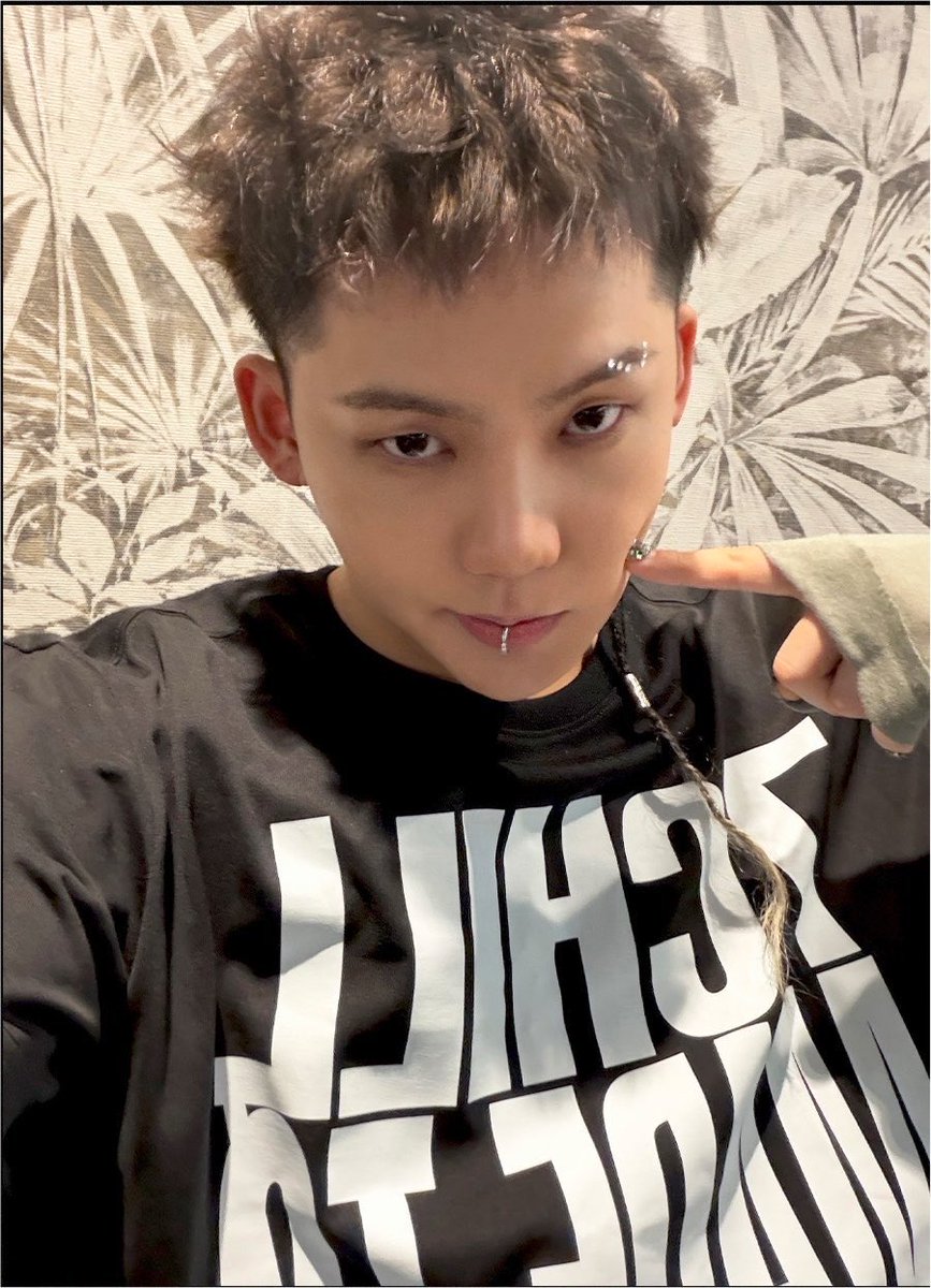 SUNNY990421's tweet photo. 이쁘니콩알이 💕

#세븐칠 #7CHILL #최현석 #쌧별이 #CHOIHYUNSUK @treasuremembers https://t.co/5IZAdQ7Tad