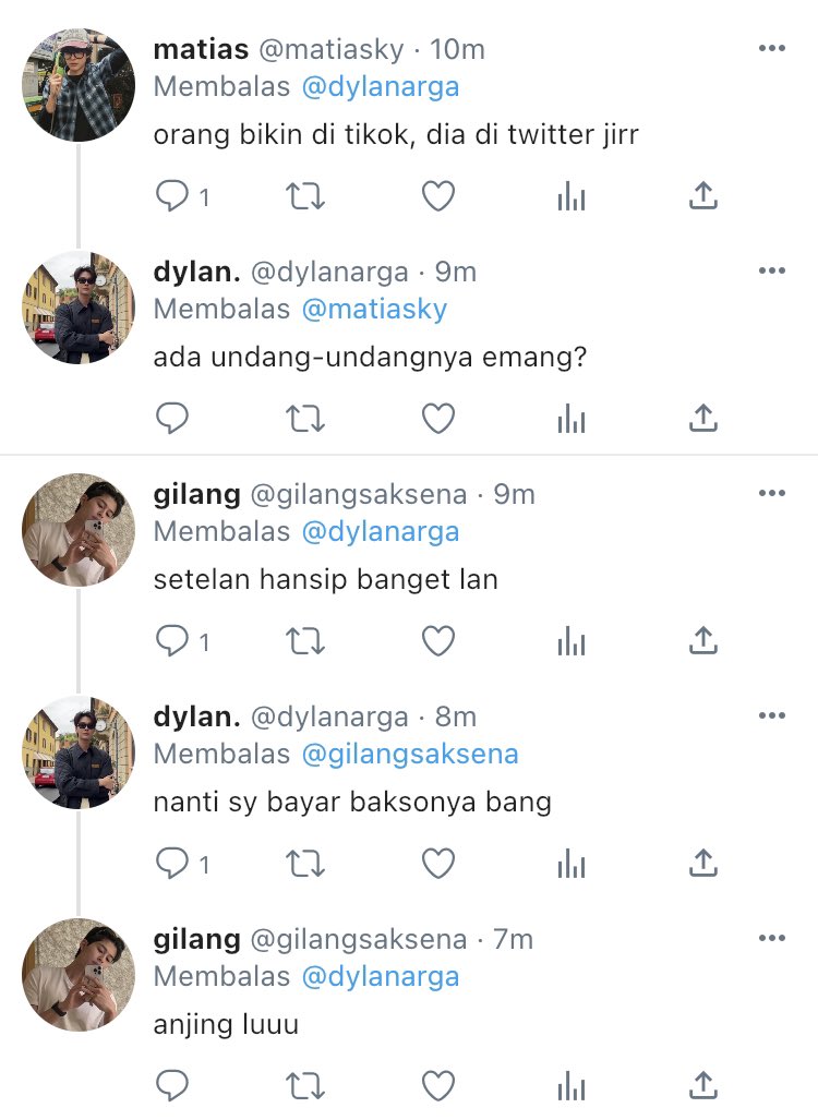 geminiurbae's tweet photo. dewtee two tweets au; fomo ikutan trend tiktok. https://t.co/M4O21FS0rp