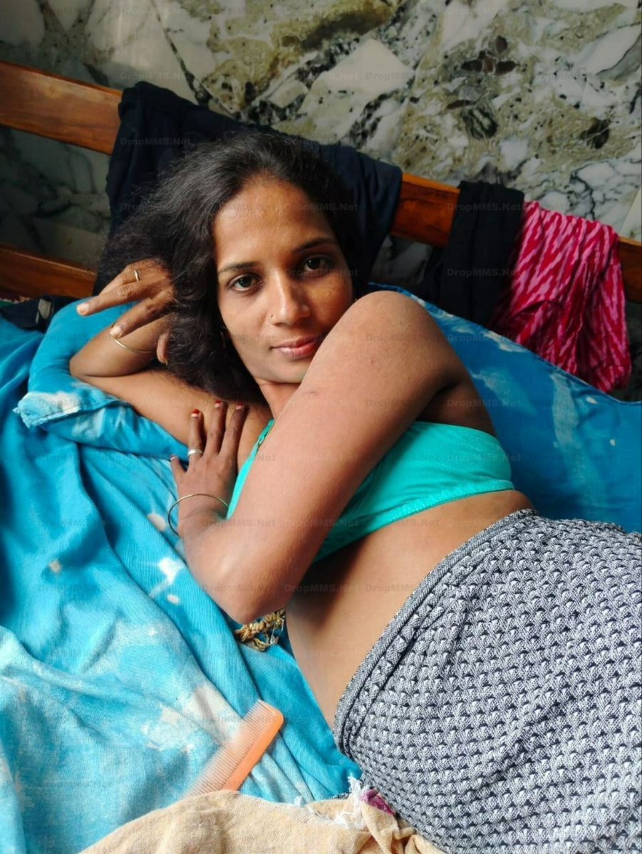 Amar31306's tweet photo. Tamil wife 🤤🥵 https://t.co/c26xujRh3i