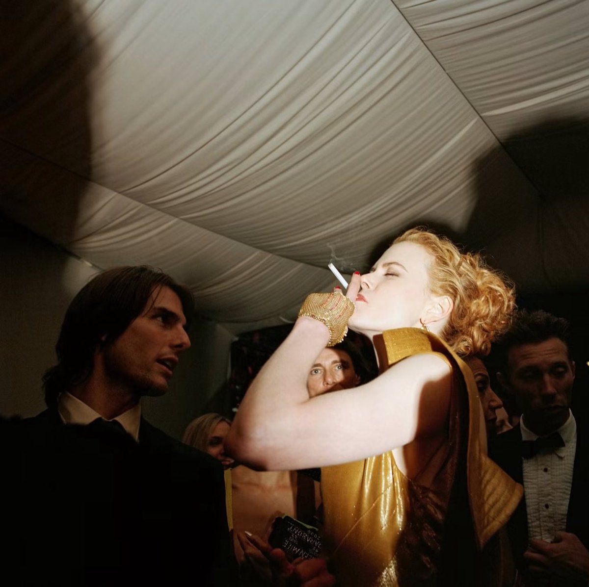 welcome_jpeg's tweet photo. nicole kidman &amp; tom cruise at the vanity fair’s oscar party, 2000 https://t.co/2Rq8W5gKhB